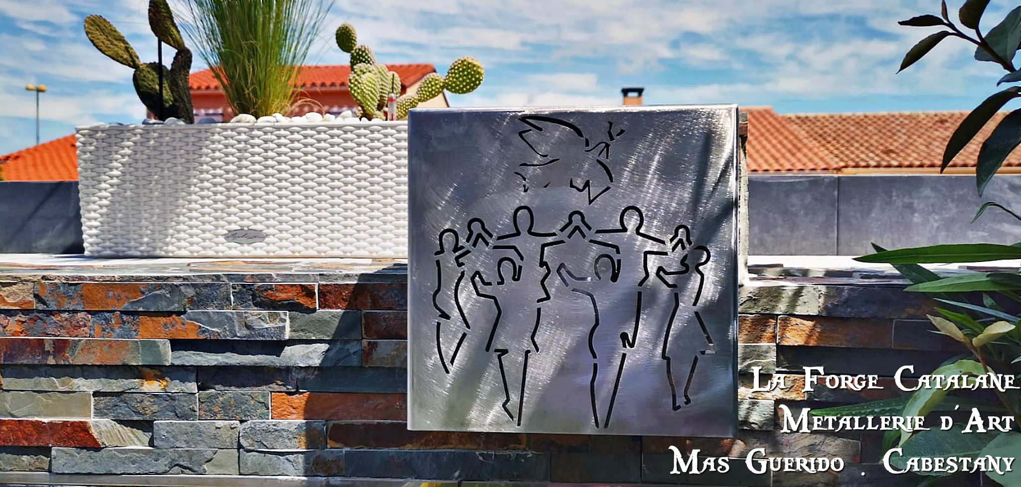 applique inox decoupe laser forge catalane.jpg